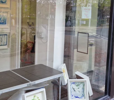 glass scratch graffiti removed